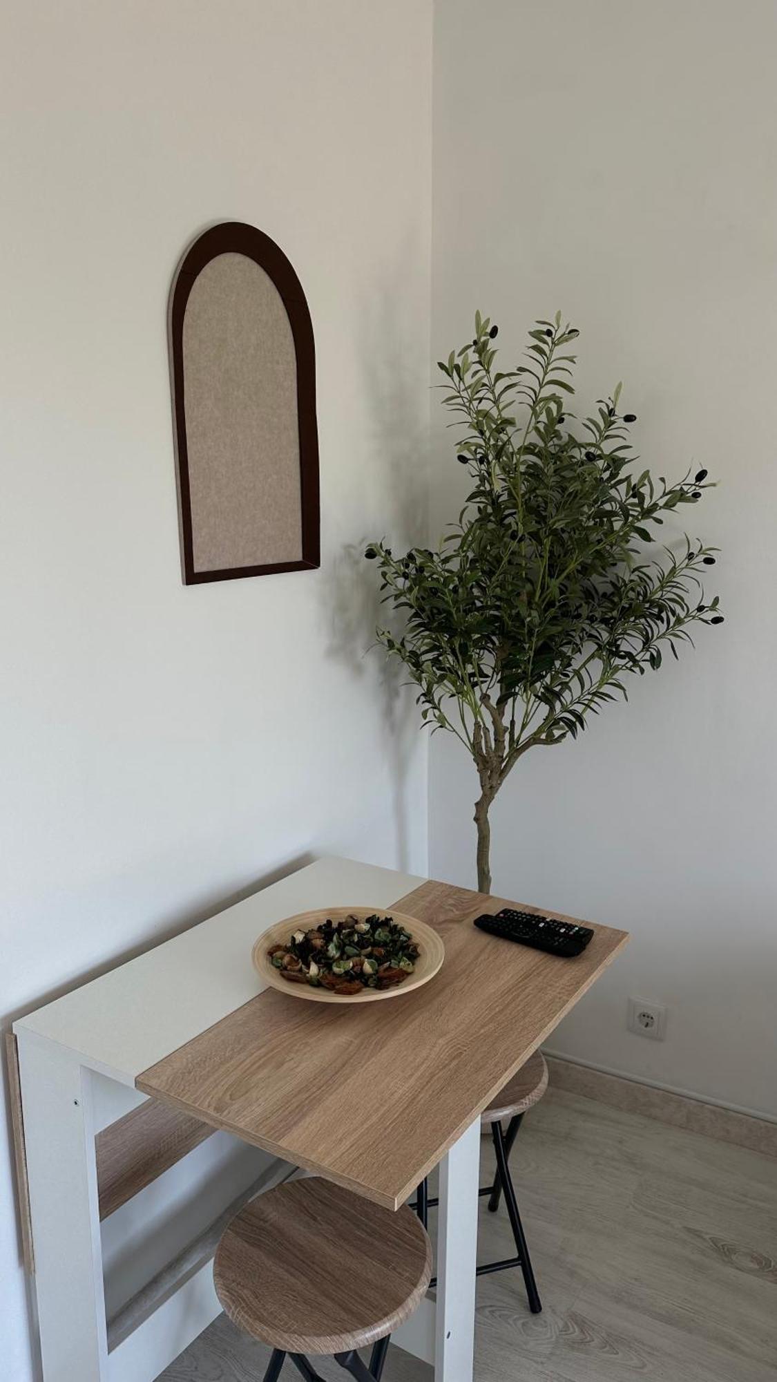 1-Bedroom Sea View Apartment With Private Balcony Costa Da Caparica, Just 5 Minutes From The Beach コスタ・ダ・カパリカ エクステリア 写真